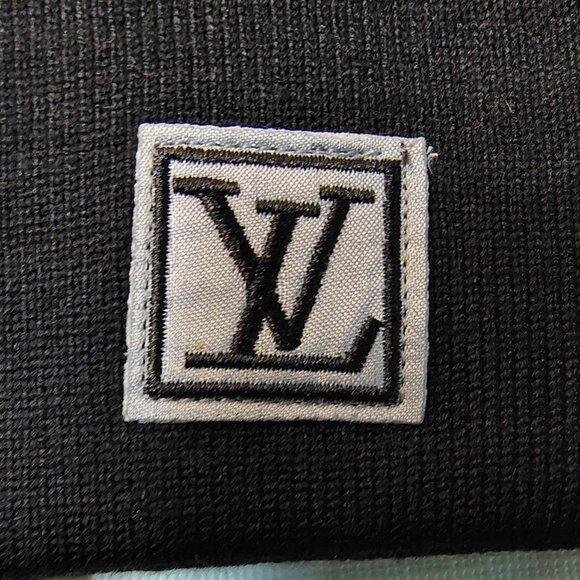 SOLD- NO LONGER AVAILABLE!....LOUIS VUITTON BEANIE - BRAND NEW- - Picture 5 of 5
